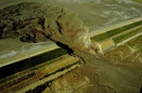 Aznalcóllar, Spain tailings dam rupture, April 25, 1998