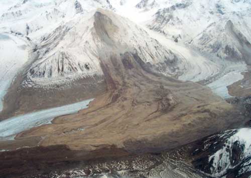 Landslide triggered by the 2002 Denali quake in Alaska